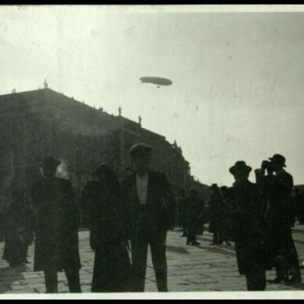 Dirigibile italiano su Trieste