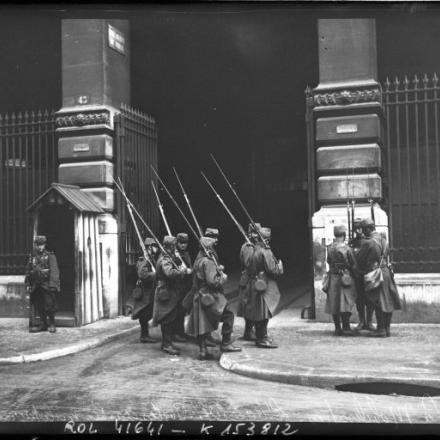  2 agosto 1914 - Parigi -  Hôtel_des_Postes