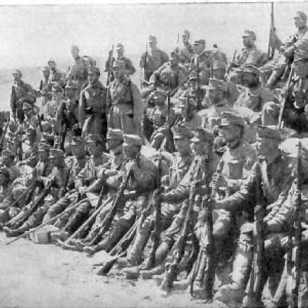 Soldati austriaci lungo la Drina. © Wikipedia  - Author unknown - public domain