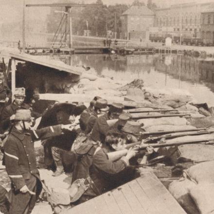 Soldati belgi difendono Anversa