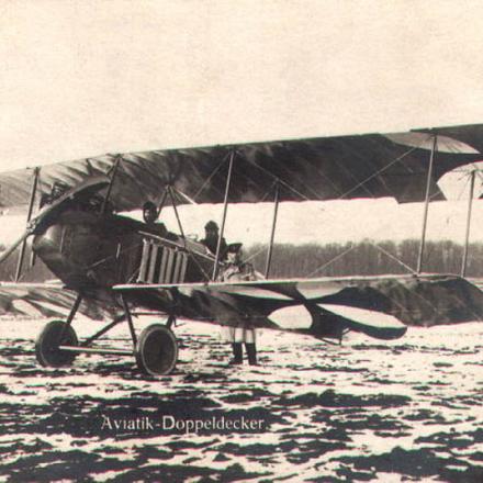 Un biplano tedesco Aviatik