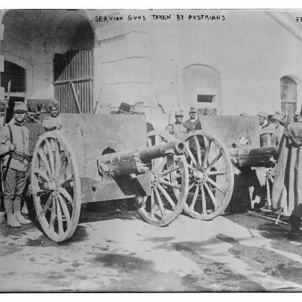 Cannoni serbi presi dagli austriaci © Congress Library pnp_ggbain.18263