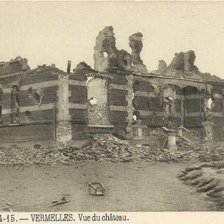 Le rovine del castello di Vermelles dopo il bombardamento dell'1 dicembre 1914