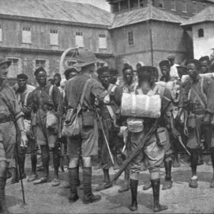 Truppe inglesi a Sierra Leone
