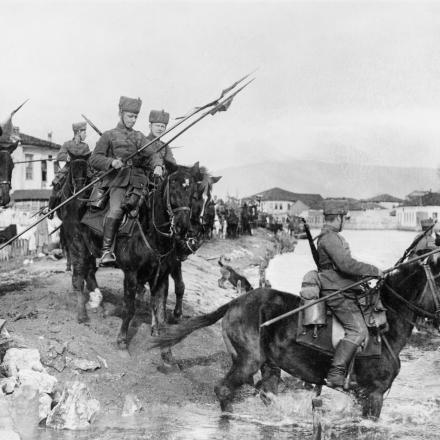 Cavalleria tedesca entra in Serbia, 1915