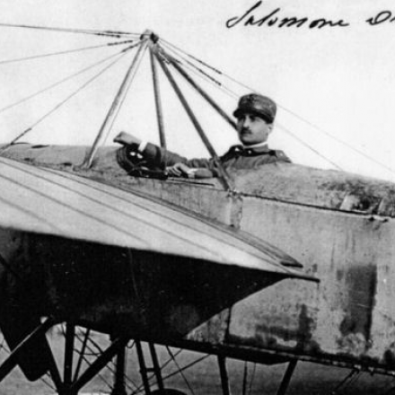 Oreste Salomone a bordo di un Bleriot. Fonte: a.a.a. Campoformido