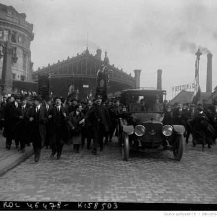 L'arrivo di Salandra e Sonnino a Parigi. Fonte: gallica.bnf.fr