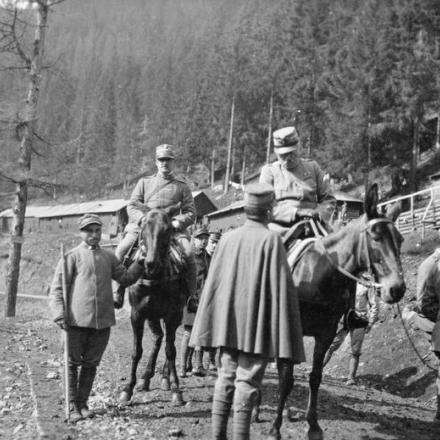Il Generale Cadorna verso le Dolomiti - Fonte: Imperial War Museum ©IWM (Q 65068)