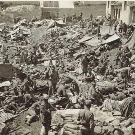 Asiago, rincalzi sulla piazza - Fonte: Museo Centrale del Risorgimento