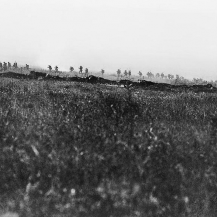 Battaglione d'assalto su La Boisselle - Fonte: © IWM (Q 53)
