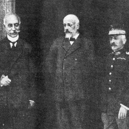 Il "Triumvirato della Difesa Nazionale”: Admiral Kountouriotis, Venizelos e il Generale Danglis - Immagine di pubblico dominio