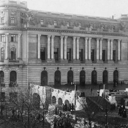 Occupazione di uffici pubblici a Bucarest - Fonte: © IWM (Q 87140)