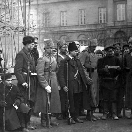 Controllo dei documenti a Petrogrado, 1917