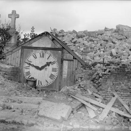 Battaglia di Arras. Rovine della chiesa di Etreillers il 25 aprile 1917. © IWM (Q 3118)