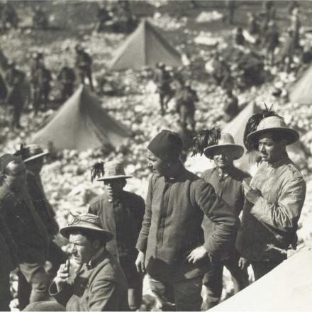 Bersaglieri in accampamento - Decima battaglia dell'Isonzo