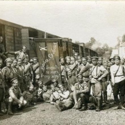 Ammutinamento dei soldati russi a La Courtine © wikirouge 468px-Soviet_Courtine_1917