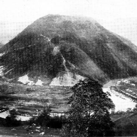 Il Monte Tomba - Unknown author - public domain