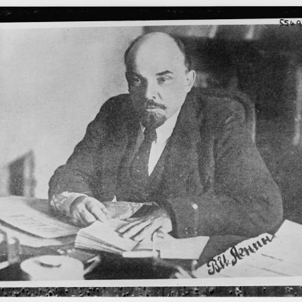 Vladimir Il'ič Ul'janov Lenin  © Congress Library pnp_ggbain.33245