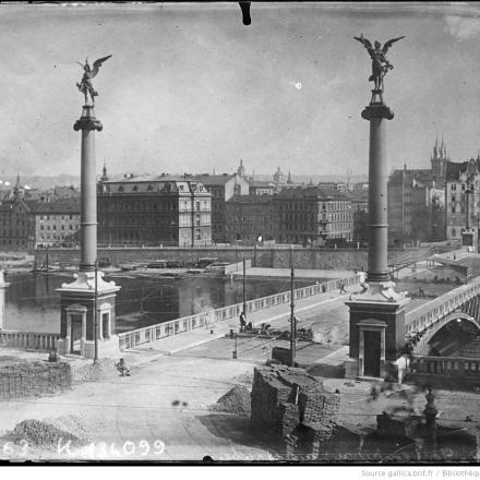 Praga 1908, ponte che conduce al Graben. © BNF Gallica - Agence Rol -ark_12148_btv1b53109156q