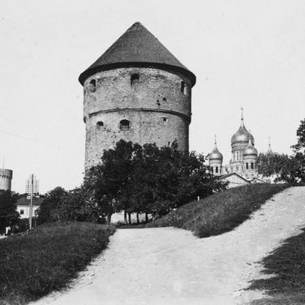 Torre medievale e cupole della cattedrale di Reval (Tallinn), 1918. © IWM Q 86594
