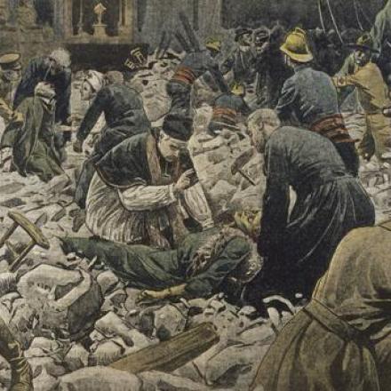 Una granata fa crollare la volta della chiesa di Saint-Gervais a Parigi durante i vespri del Venerdì Santo del 29 marzo 1918. Moriranno 91 persone. © Rue des Archives © Mary Evans_Rue des Archives tramite Les archives du Figaro  