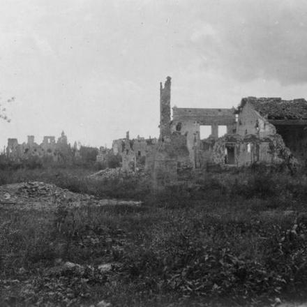 Le rovine di Musile di Piave dopo che gli austro-ungarici se n'erano andati, nel giugno del 1918. © IWM (Q 65277)