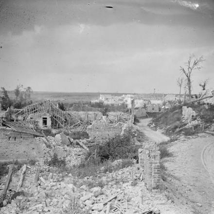 Battaglia di Drocourt-Queant Line. Pronville, un villaggio a est della linea Hindenburg, catturato il 3 settembre 1918. © IWM (Q 7051)
