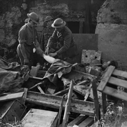 Battaglia di Ypres. Stazione di soccorso della Division a Gheluvelt, 1 ottobre 1918. © IWM (Q 11767)