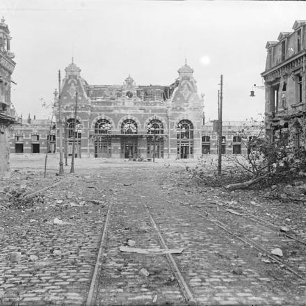 Stazione centrale di Cambrai danneggiata,, 11 ottobre 1918. © IWM (Q 11805)