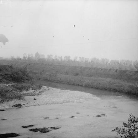 Veduta del fiume Monticano, nel Veneto, passato dalle truppe alleate, il 29 ottobre 1918. © IWM (Q 26716)