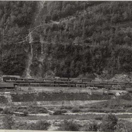 Stazione ferroviaria e punto di accoglienza a Grahovo. © Bildarchivaustria_at_Preview_15604724