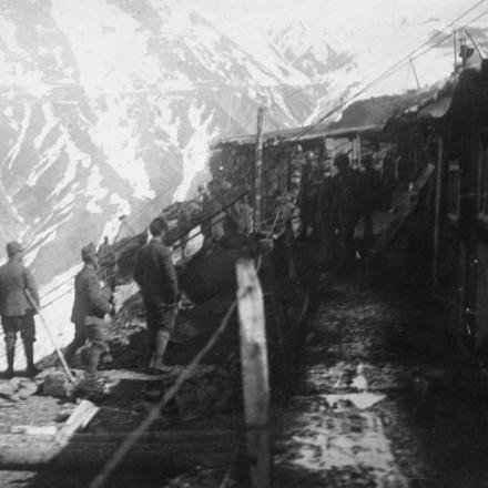 Una stazione di teleferica sul Monte Tonale. © IWM (Q 65307)