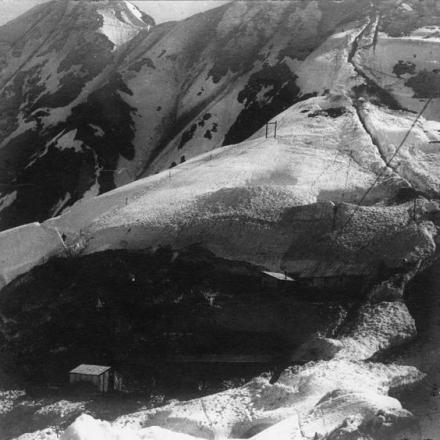 Posizioni sull'Adamello, Trentino occidentale, catturate dal Gruppo Alpini IV Italiano, il 25 maggio 1918. © IWM (Q 65334)
