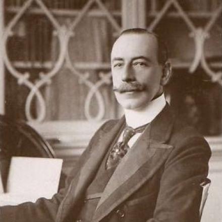 Il Segretario di Stato alle Colonie Lewis Harcourt. © Wikipedia - Rotary Photographic Series - public domain 
