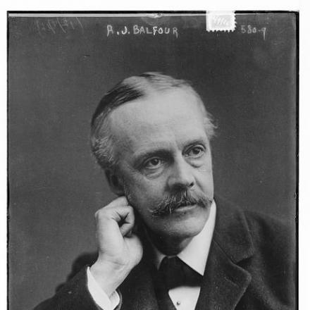 Arthur James Balfour.Autore foto George Grantham Bain. Fonte: Library of Congress, Digital Id ggbain 02758