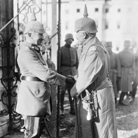 Kaiser Guglielmo II con il Generale Otto von Below - Fonte: © IWM (Q 23958)