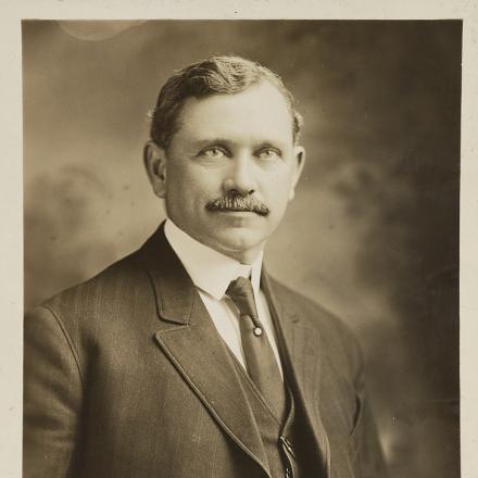 Il Presidente del Comitato per gli Affari Esteri della Camera dei Rappresentanti Henry D. Flood © Congress Library pnp_ds.02128