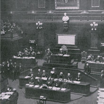 Il Presidente del Consiglio Antonio Salandra in Senato.