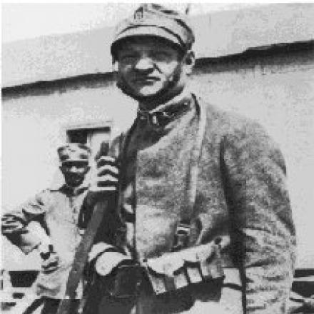 Giuseppe Ungaretti durante il servizio militare. Autore sconosciuto - Immagine di pubblico dominio