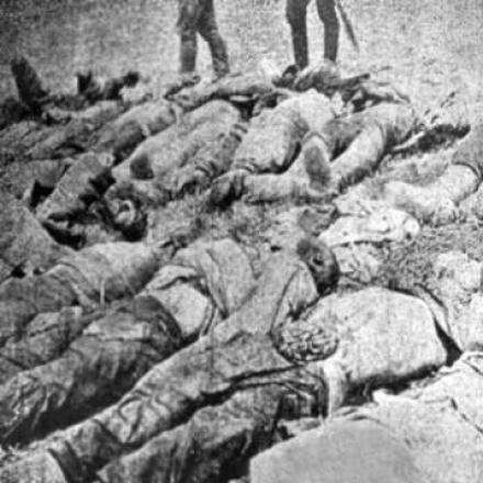 Cadaveri decapitati di lavoratori armeni coinvolti nella costruzione della strada di Bitlis (genocide-museum.am) 