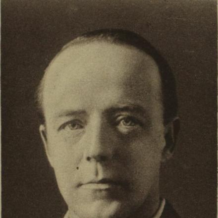 Sir Walter Runciman, ministro del commercio inglese. Foto di autore sconosciuto