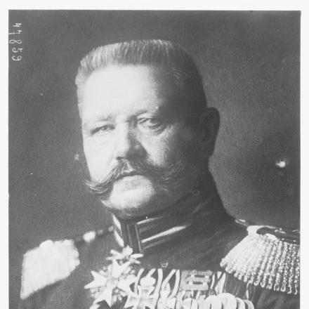 Il Generale Paul Von Hindenburg. © B. N. F.  - Agence Rol ark_12148_btv1b6952299p