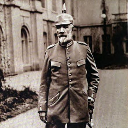Il cancelliere Bethmann-Hollweg in uniforme - Fonte: The New York Times Current History of the European War