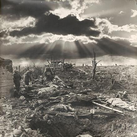 Mattina a Passchendaele. © James Francis Hurley - National Library of Australia_  la.pic-an24574133