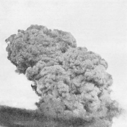 L'esplosione della SS.Mont Blanc. Halifax 6 dicembre 1917 © Library and Archives Canada number PA-166585