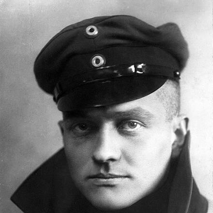 Manfred von Richthofen © wikipedia - C. J. von Dühren -  public domain