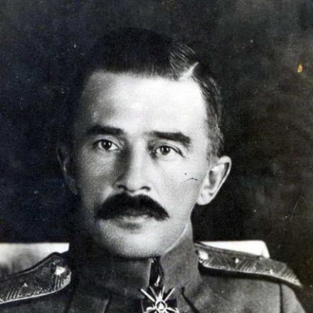 Il generale Mikhail Konstantinovich Dieterichs. arseniev.org/date