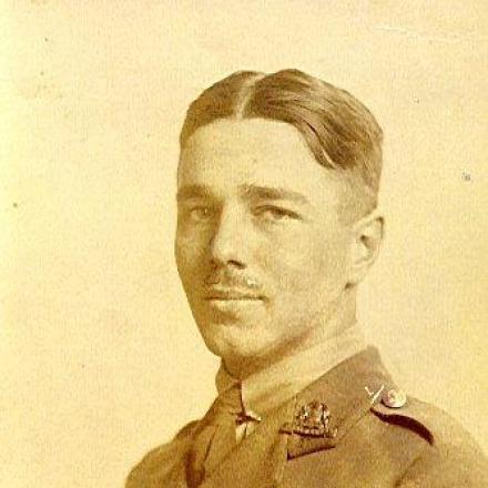 Il soldato poeta Wilfred Owen. ©Allex Langié CC BY-SA 3.0