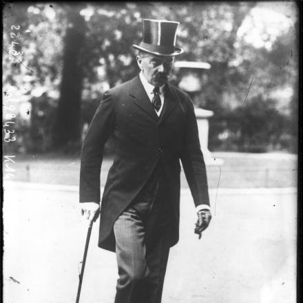 Il  Segretario di Stato britannico alla Guerra Lord Herbert Kitchener. © B. N. F.  - Agence Rol ark_12148_btv1b69208020
